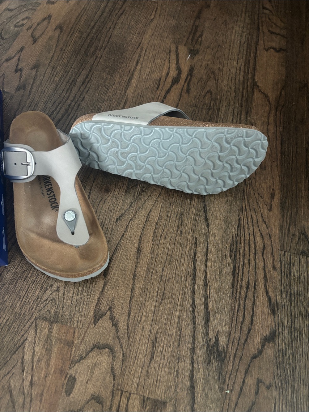 Birkenstock Gizeh Big Buckle Womens - Picture 2 of 4